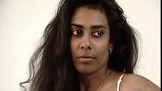 Ebony Babe From Germany Posing on Photo Casting