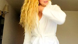 Busty amateur milf masturbates in the shower