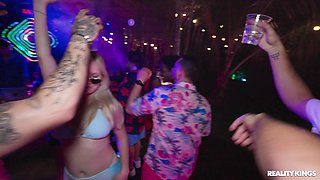 RK Prime - In Too Deep 1 - Cece Wetdreams
