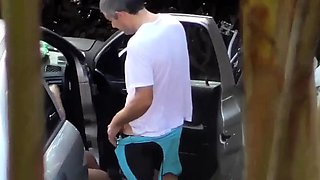 King of the Mountains cyclist gets a blowjob