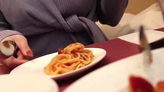 336KNB-257　【昼下がり 母、濡れる。】キスだけで濡れてしまう津田沼の巨乳ママ、養育費のためにAV応募！激責めセックスで主婦業のストレスを晴らす！子だくさんママはやっぱりエロい…！？