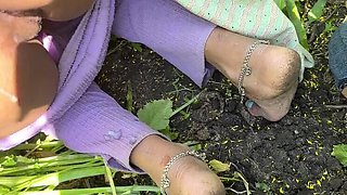 Desi Girlfriend Ritu Outdoor Blowjob & Cowgirl Sex - Full HD Village Fuck