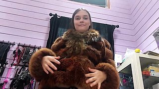 (ManyVids) MistressPriest - Fur fetish JOI