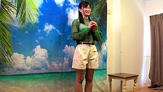 amateur asian flowerr flashing boobs on live webcam