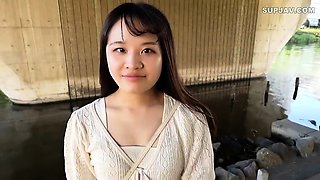 Cute Japanese teen Gives a Tedious Handjob