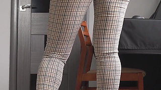 Office Worker Shows off Ass in Super Tight Trousers