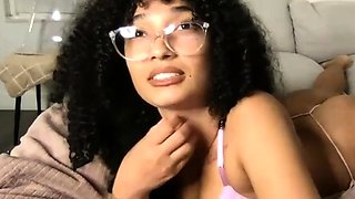 Amateur Webcam Teen Masturbates And Teases