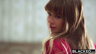 BLACKED Exhibitionist Naomi Fucks BBC For Voyeur Neighbor - Naomi Swann