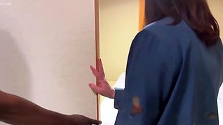 Japanese Beauty Loves Sex in Public