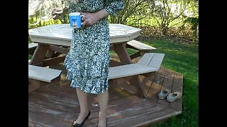 T Gurl Cums in her dress