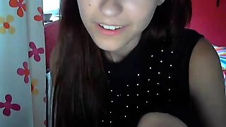 Amateur Webcam Teen Masturbates And Teases