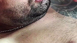 Duas Lindas Mulheres Brasileiras Faz Tiozão Beija Seus Pés