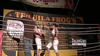 Girls go crazy in wild raw t contest