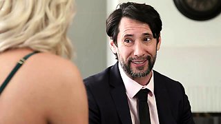 Blonde is flashing her big boobs in the outdoors