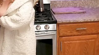 MILF Cream Fuck in the Kitchen