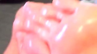 Close up fuck girl in big cock