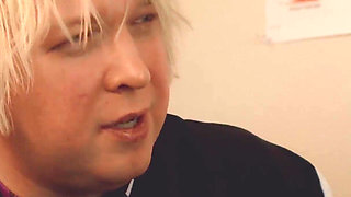 French kiss in lower lips