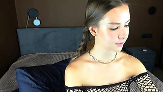 Blonde tight pussy babe has solo toy fun