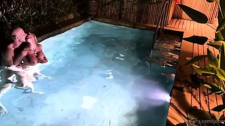 OnlyFans - Sienna Day And Johnny Sins - Fucking In The Pool