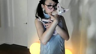 Amateur Blonde Teen Plays Solo with Toy Webcam Porn