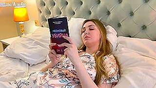 The Guy Decided To Fuck The Stepmother In The Pussy In Bed With Sasha Paradise