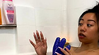This large amateur cam girl has some very big boobs