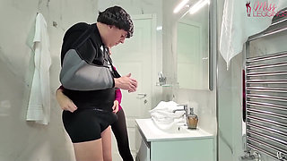 Stepaunt Annoyed by Her Stepnephew's Finds Herself Having to Wank Him with the Excuse of Broken Arms
