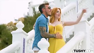 Amazingly Hot Beauty Red Oral Sex Scarlett Explores Her Anal Fan