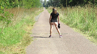 Patricia Undresses Under the Summer Sun