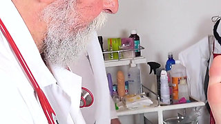 Teen nerd girl fingered to orgasm by two old doctors