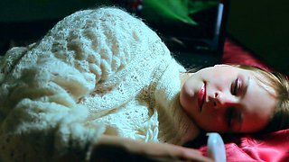 Cute blonde amateur webcam teen masturbating