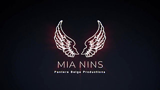 Mia's Shortz: Boss Fucks Latina During Sollicitation Jobinterview