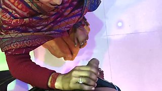 Desi Indian Couple Homemade Sex - Real Amateur Romance with Brunette Wife