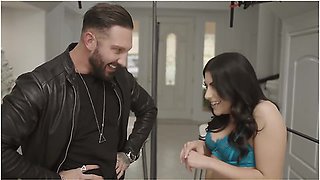 British Beauty Gal Ritchie Reaches New Levels With Hitachi Tounge Quinton James