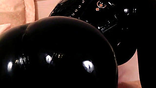 Latex ass tease on French femdom POV