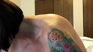 Big boob brunette masturbates on webcam