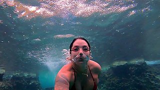 Kendall Jenner webcam solo look alike masturbation