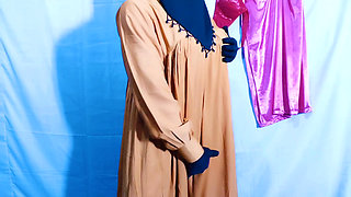 Pakistani Muslim Beauty Queen housewife