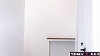 Bunny and Parker's momsteachsex dirt