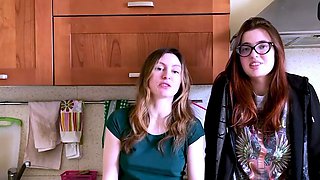 Amateur brown-haired stunners gobble cunt and play