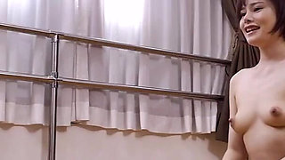 Kisaragi Hime - Naked Ballet Instructor