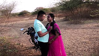 Indian Wife Outdoor Blowjob Licking Fingered and Fucked