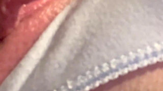 Rubbing the Clitoris to Orgasm with Squirting