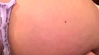 Amateur webcam girl masturbate big dildo