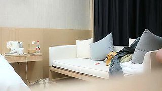 Cute amateur teen babe toying her tight ass in bed on cam