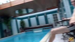 Hunter Rose Fucks Slutty Anna Rose Hardcore Poolside
