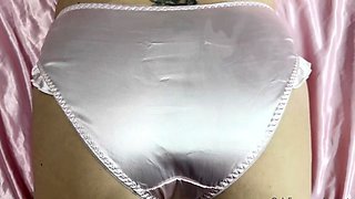 AMATEUR SOLO FEMALE MASTURBATION