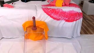 Amateur Big Boobs jerks Big Dick