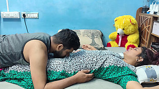 Mallu wife pussy rub and kissing with boobs press and kiss romance by husband