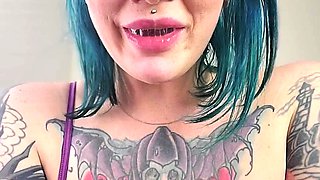 Big boobs milf masturbates with her dildo